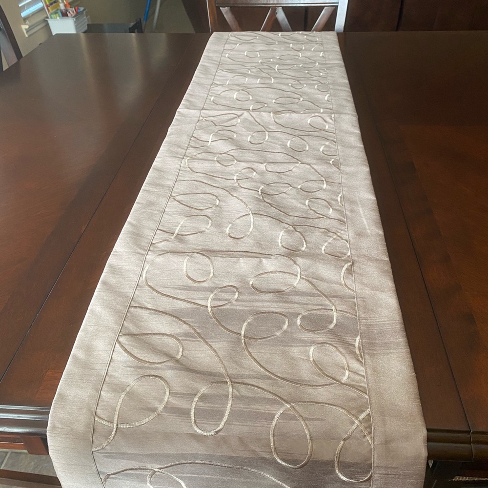 Olive green table runner.